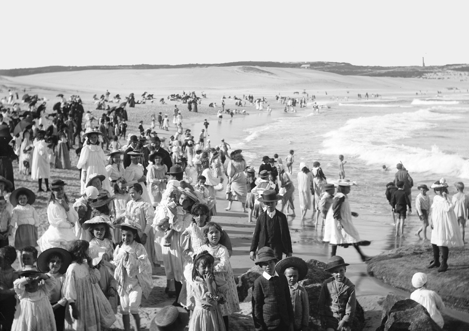 1900. Bondi Beach Sydney, Australia.jpg