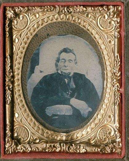 1865. Lincoln a koporsójában.jpg
