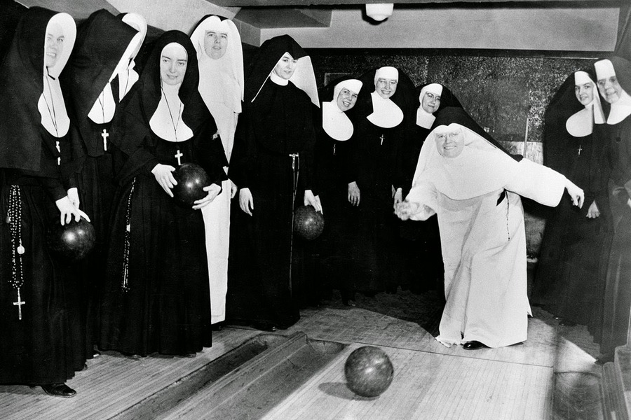 nuns_having_fun_10.jpg