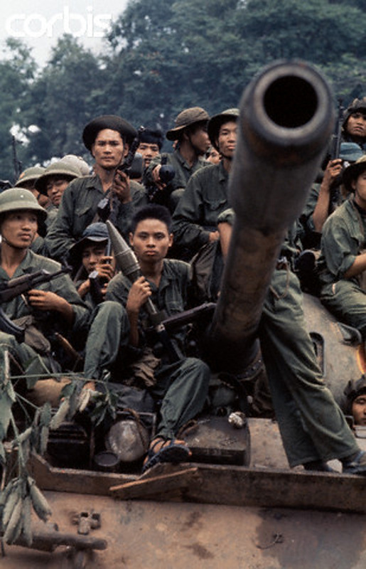 fall-of-saigon-12.jpg