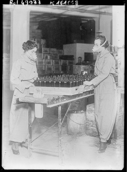 working_women_in_the_first_world_war_06.jpg