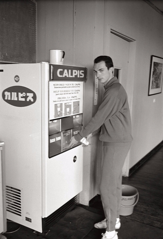 vintage-vending-machines-15.jpg