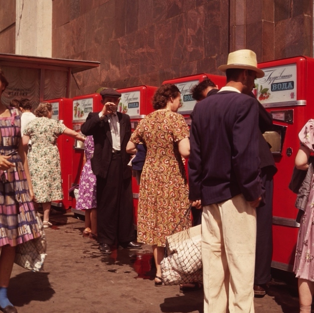 vintage-vending-machines-16.jpg