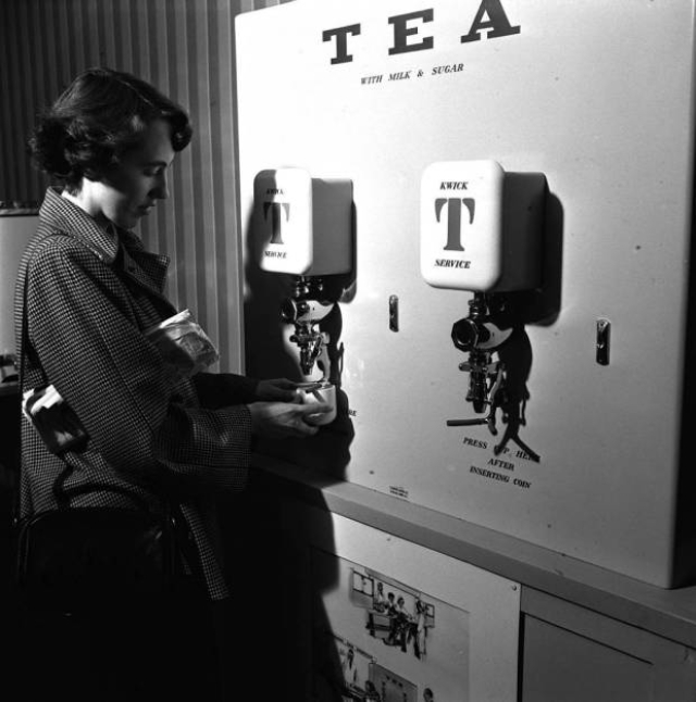 vintage-vending-machines-23.jpg