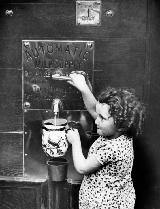 vintage-vending-machines-28.jpeg