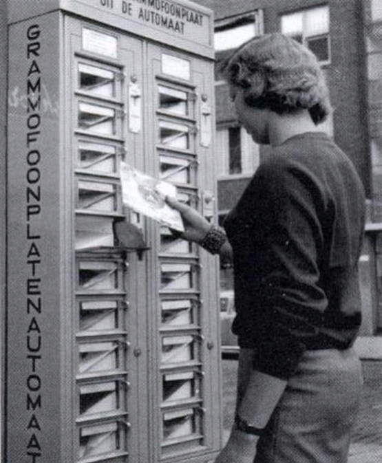 vintage-vending-machines-9.jpg