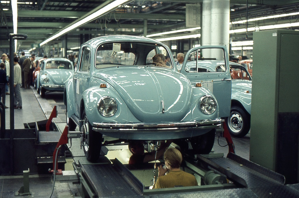 Visszatérés a Volkswagen gyárba + Porsche csarnok 1970
