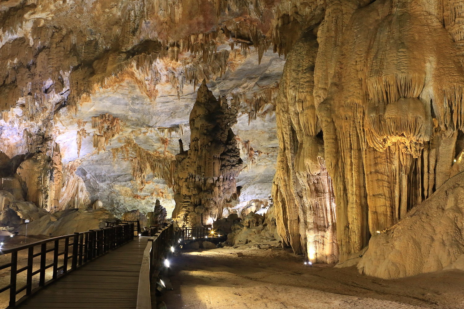 Paradise Cave