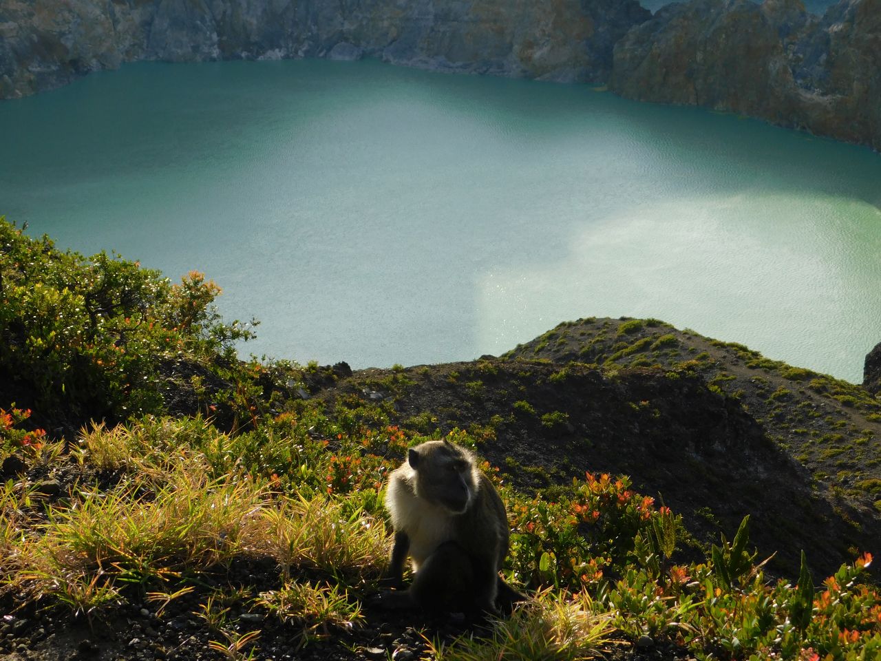 kelimutu3.jpg