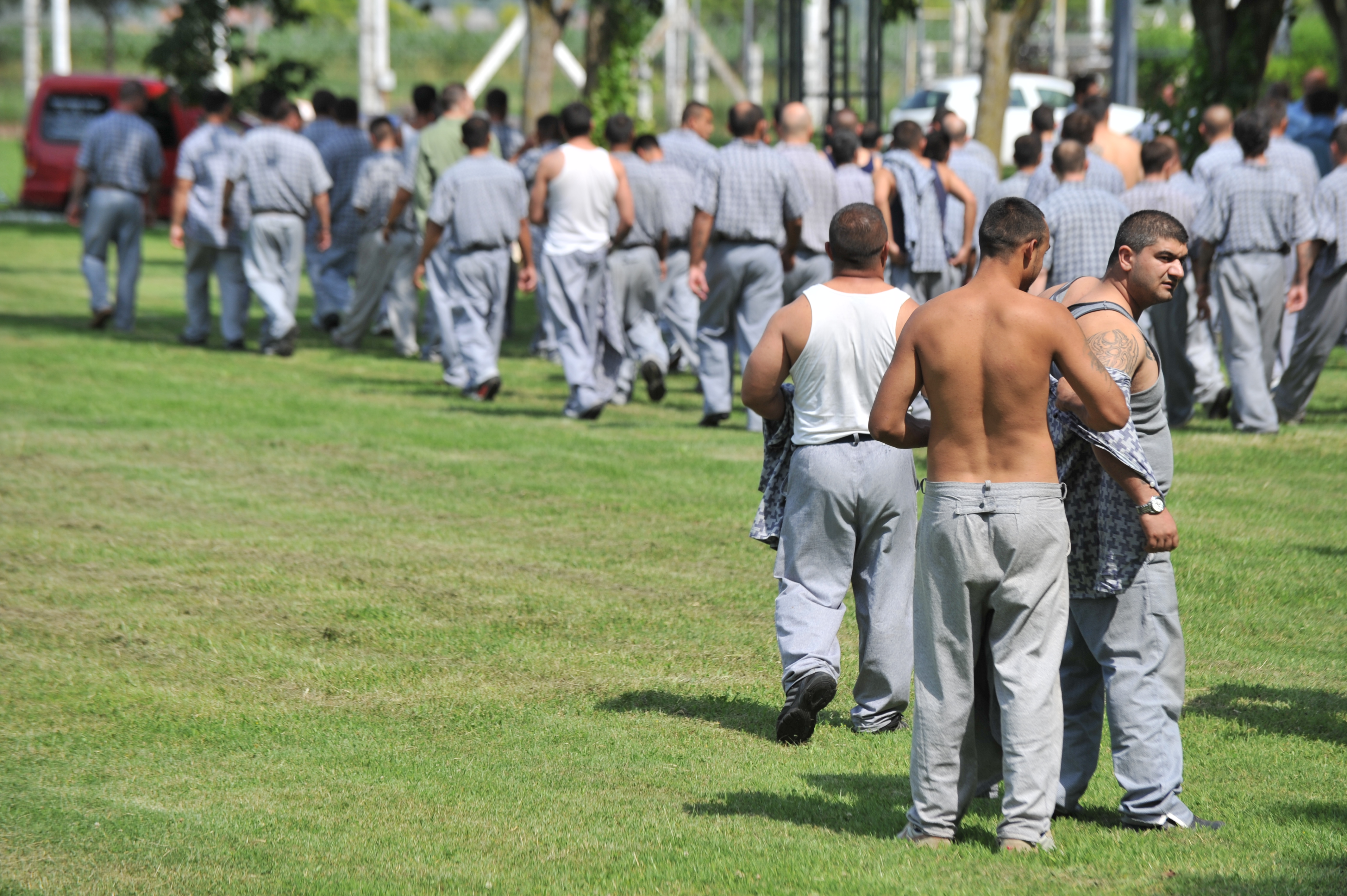 Arm wrestling competition in the jail, Solt, 2010