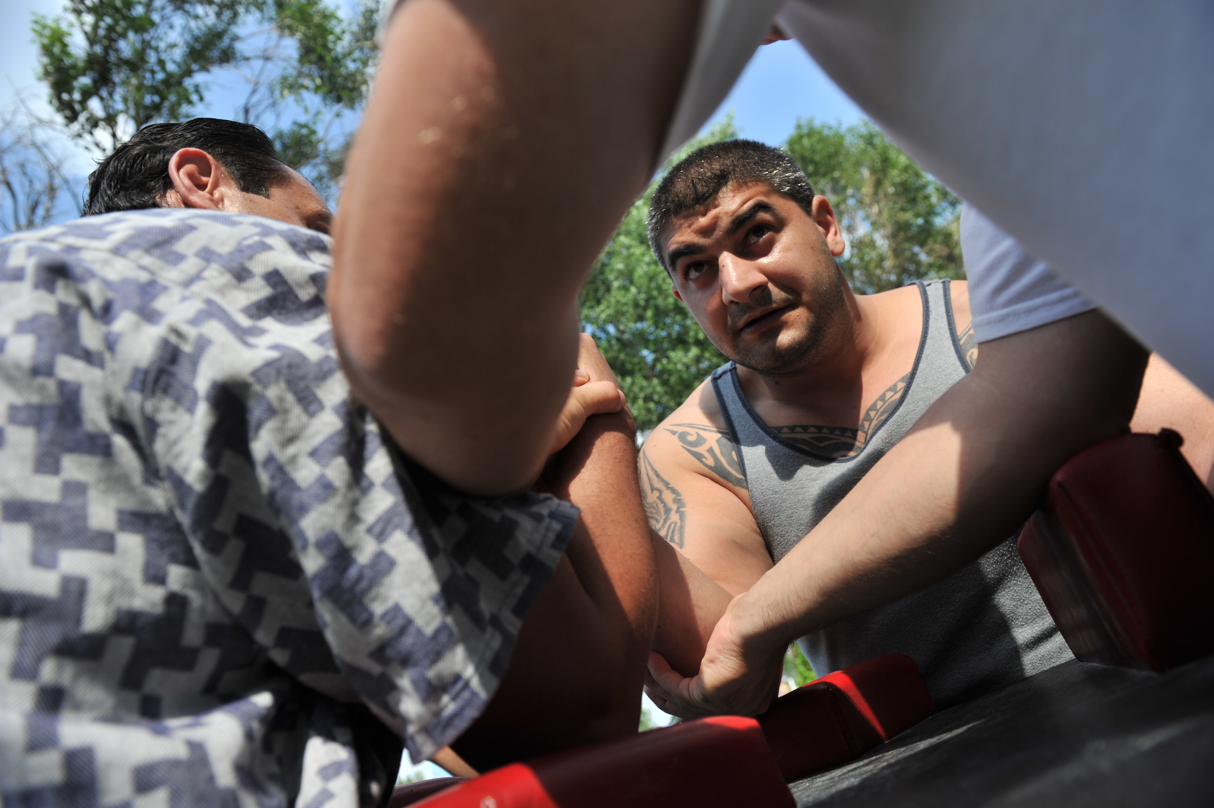 Arm wrestling competition in the jail, Solt, 2010