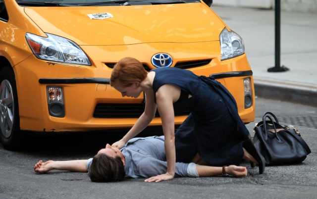 jessica_chastain_the_disappearance_of_eleanor_rigby_set_in_new_york_3aug2012_1_ZPLrQoF.sized.jpg