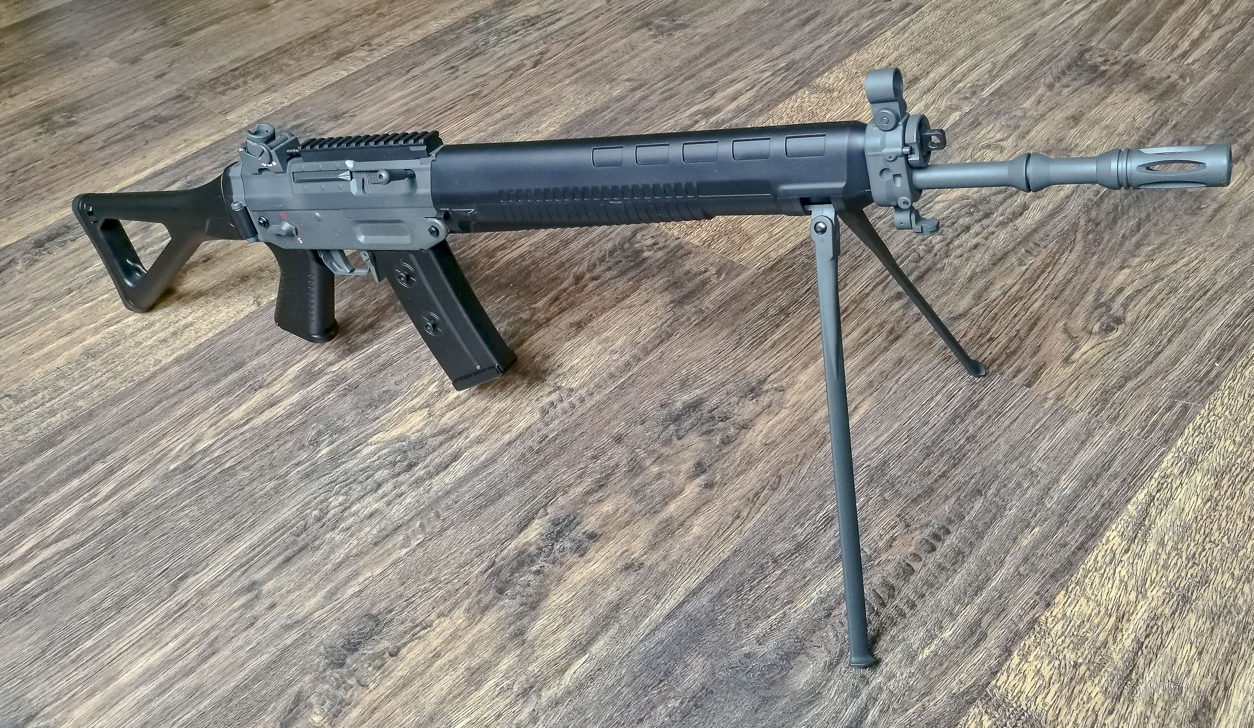 sig550_3.jpg