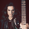 Kiko Loureiro újabb remek dalt szállított