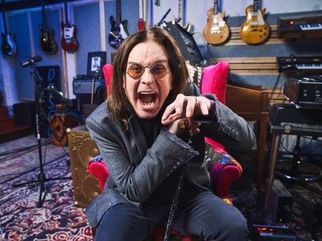 Lassan, de biztosan gyógyul Ozzy