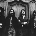 Össznépi összeröff - Számtalan ismert zenész nyomatja a The Beatles klasszikusának feldolgozásában