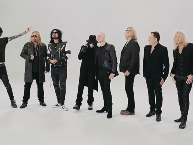 Rendesen kaszál a Mötley Crüe és a Def Leppard közös turnéja