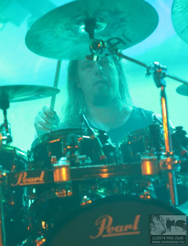 amon_amarth_drummer.jpg