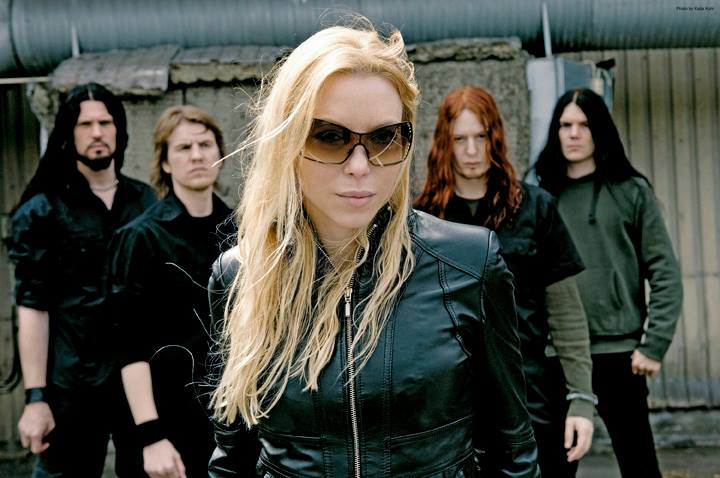 Arch Enemy 2013.jpg