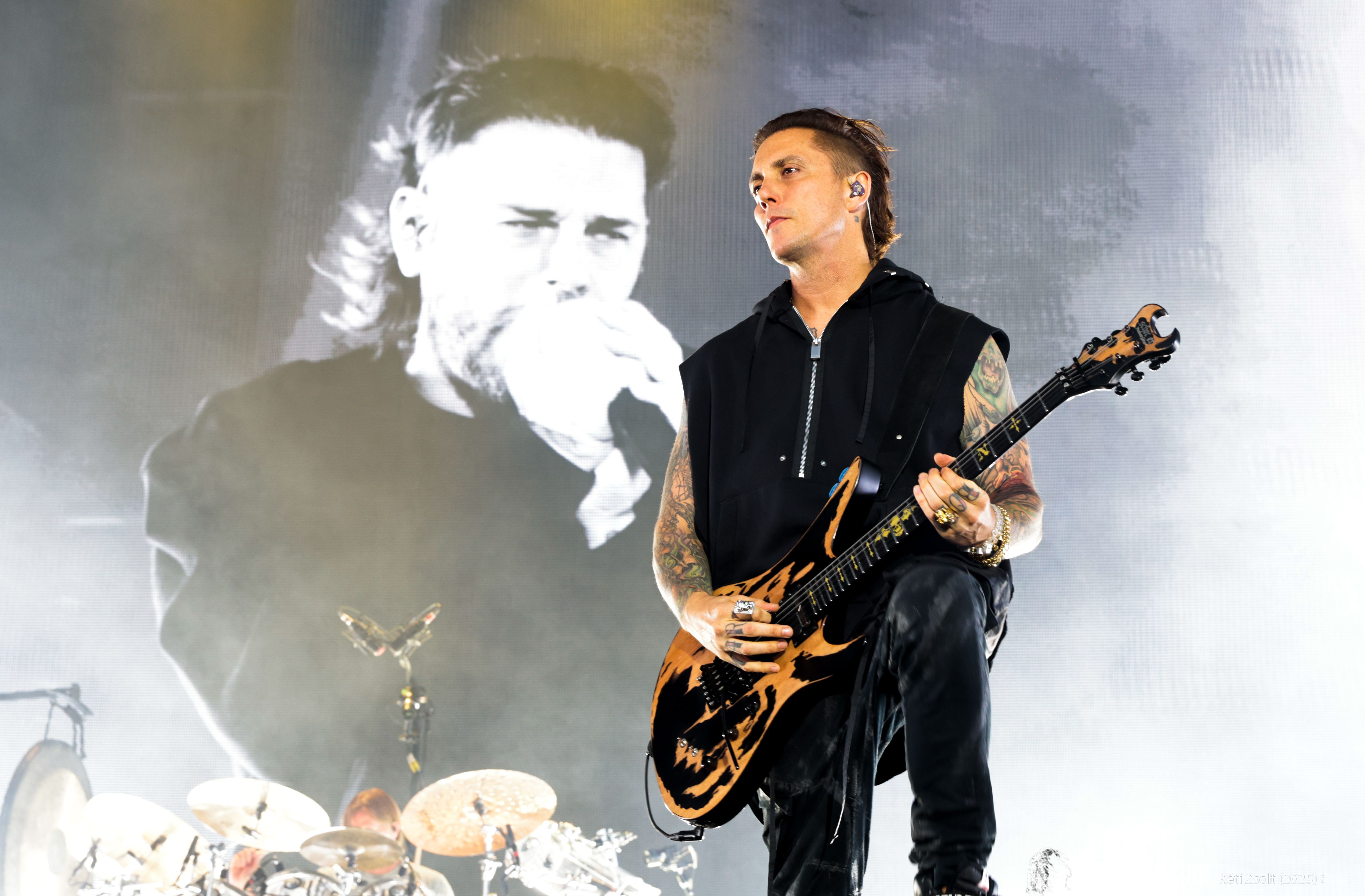 AVENGED SEVENFOLD