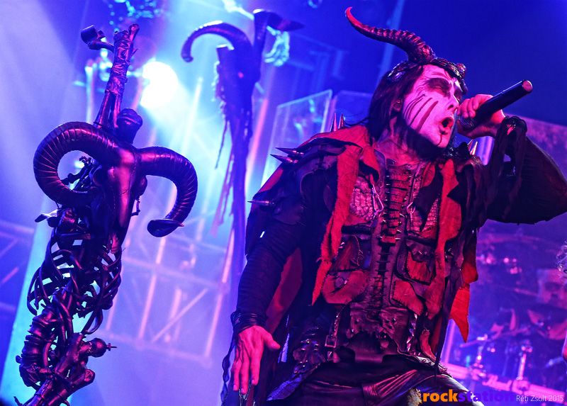 0cradleoffilth2015_11.jpg