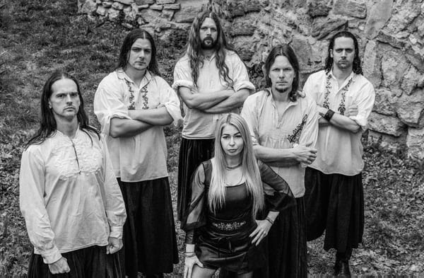 Holló – Látványos kisfilmmel érkezett a május végén megjelenő új Dalriada album második előfutára
