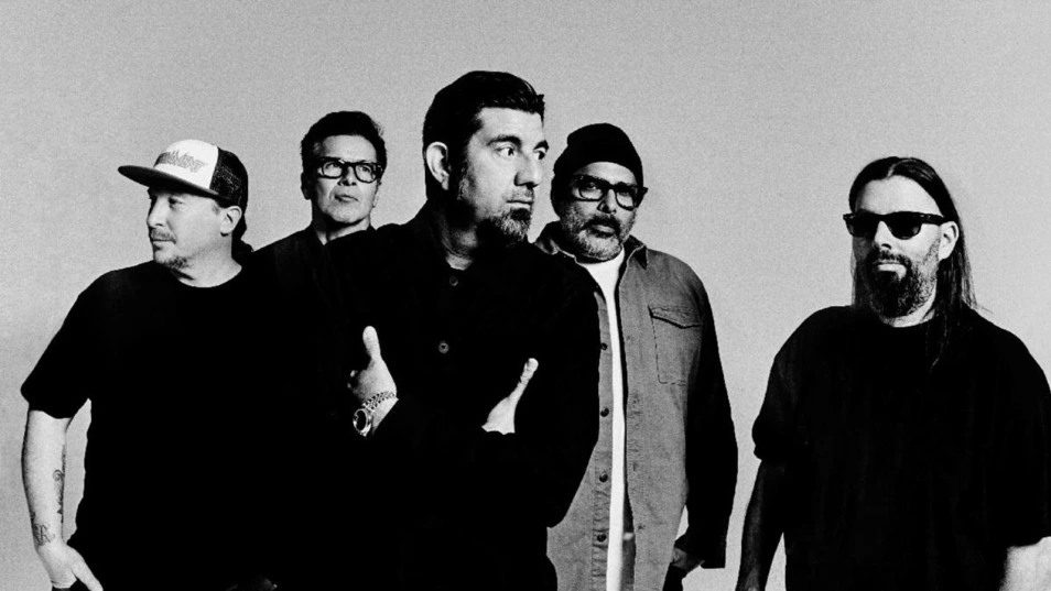 deftones-promo-2025-jimmy-fontaine-crop-for-fb_jpg.webp