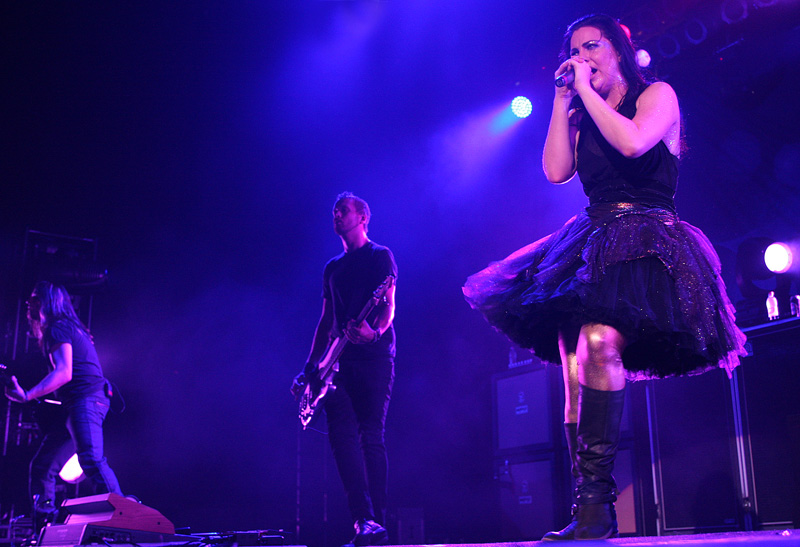 0evanescence2012_14.jpg