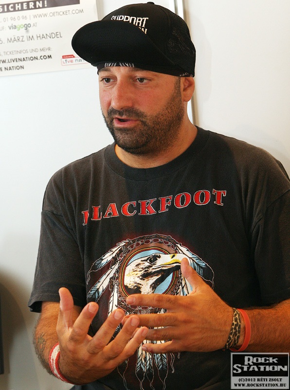 0riport_hatebreed2012_06.jpg