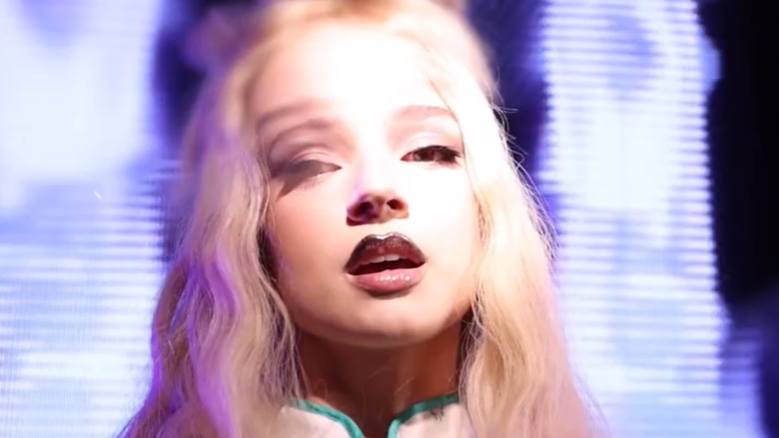 poppy_spit_video_clip.png