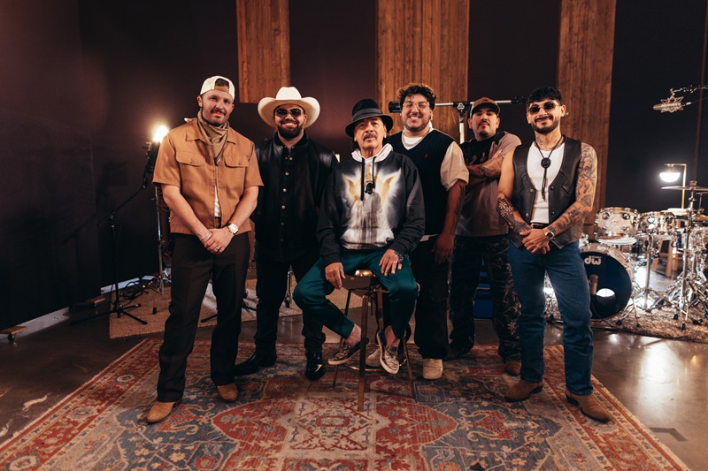 santana_grupo_frontera_me_retiro_sajtofoto_37.jpg