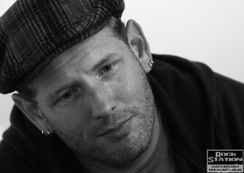 0riport_coreytaylor2012_18.jpg