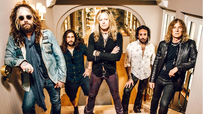 the_dead_daisies-2016-groupshot-web.jpg