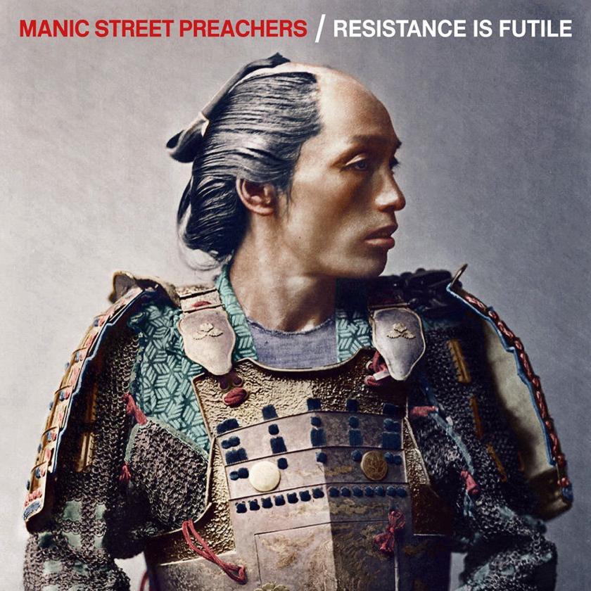 15. MANIC STREET PREACHERS - Resistance Is Futile (11 pont)<br /><br />Egyáltalán nem metal, talán annyira nem is rock, de az tény, hogy a Manic Street Preachers egy nagyon erős albumot készített a Resistance Is Futile képében. Pont annyira kerek, amennyire csak lehet, mégsem művi. Így kell ezt csinálni!