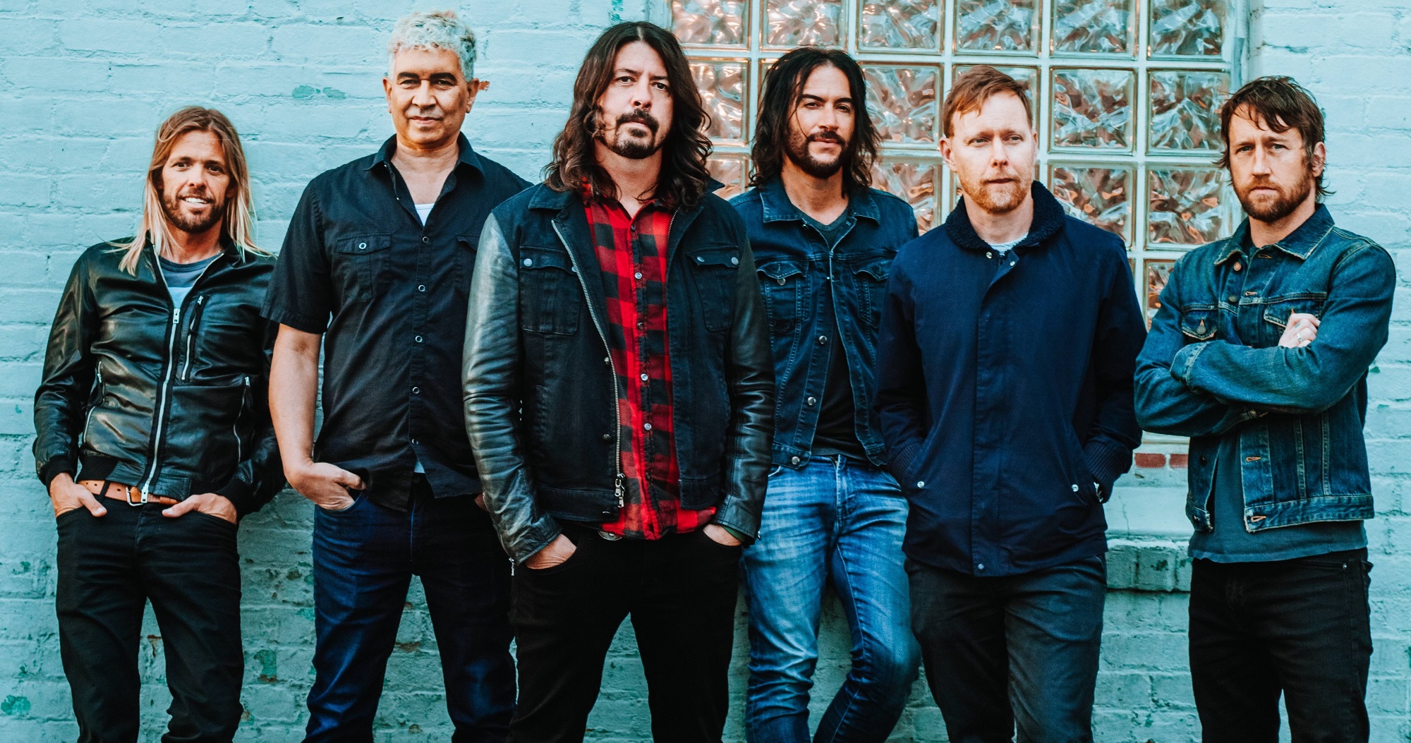 Foo Fighters - ?<br /><br />‘Mindigmindenholjóarc‘ Dave Grohl és csapata 2017-ben adott ki legutóbb nagylemezt. Amíg készül az új csomag, addig EP-pakkokkal szórakoztatják a nagyérdeműt.
