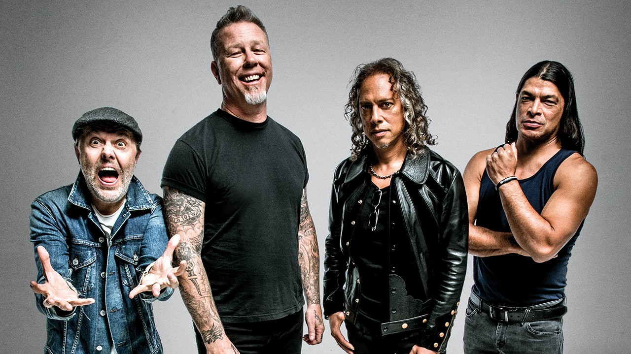 Metallica<br /><br />Mindenki fel tudna sorolni legalább 5 olyan Metallica dalt, ami kislemezen is megjelent, de aki egy olyat is tud, ami az első helyre jutott az USA-ban, az bizony hazudik. Sőt, még Top 20-asat sem egyszerű találni, mert akármilyen meglepő, csak két ilyen dal volt a zenekar történetében, az Until It Sleeps (No. 10) és az Enter Sandman (No. 16).