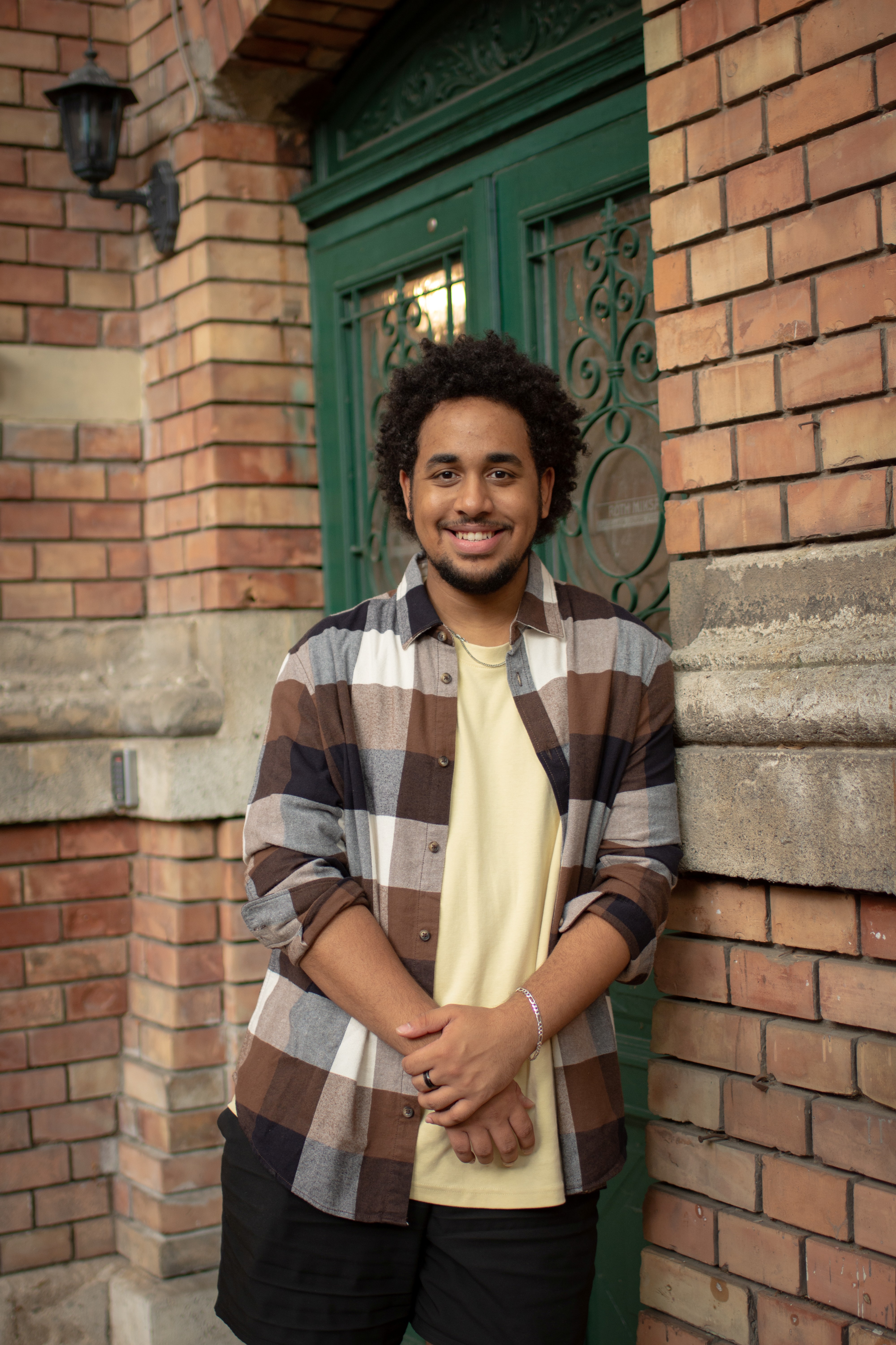 KÖRFORGÁSBAN: IINTERJÚ JALLOH AMADU BALÁZS GYAKORNOKKAL