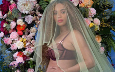 Hogy kerül Beyoncé egy lány ajkaira? Lenyűgöző fotó a sminkgurutól