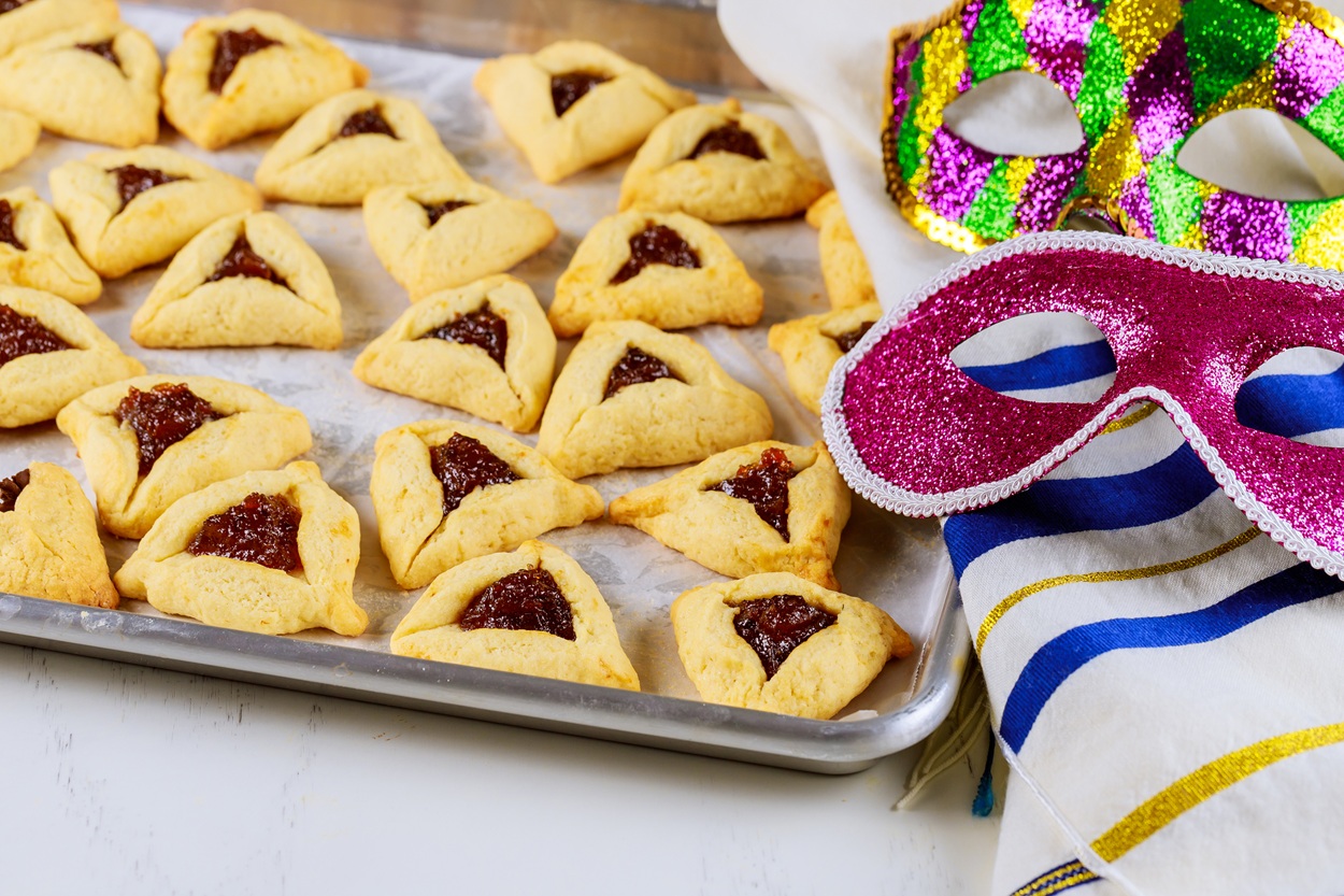 high-angle-view-cookies-table.jpg