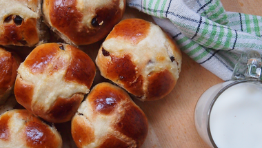 Hot cross bun - angol húsvéti zsemle