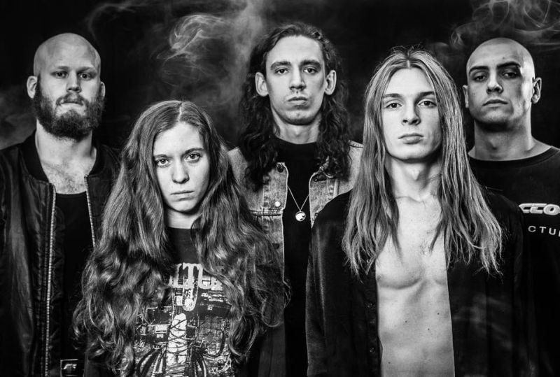 CODE ORANGE - Klippremier: Underneath - Rozsdagyár