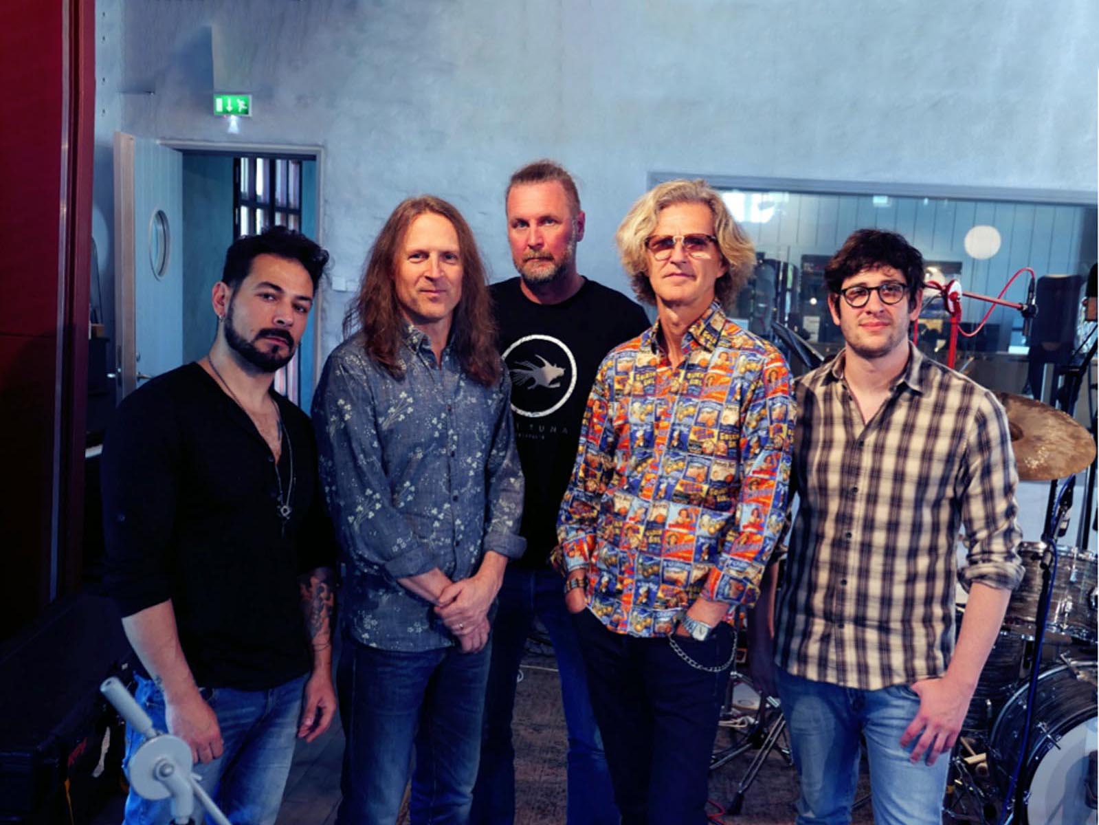 THE FLOWER KINGS Waiting For Miracles (2019) Rozsdagyár