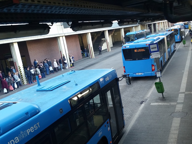 Teszteltem a 3-as metró pótlását