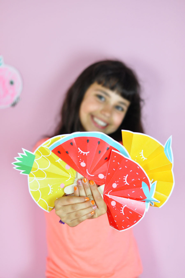 5-summer-fruit-paper-fans-free-printable.jpg