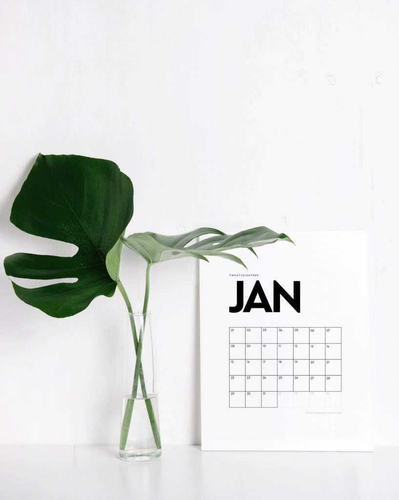 minimal-calendar-2018-free-download01-818x1024.jpg