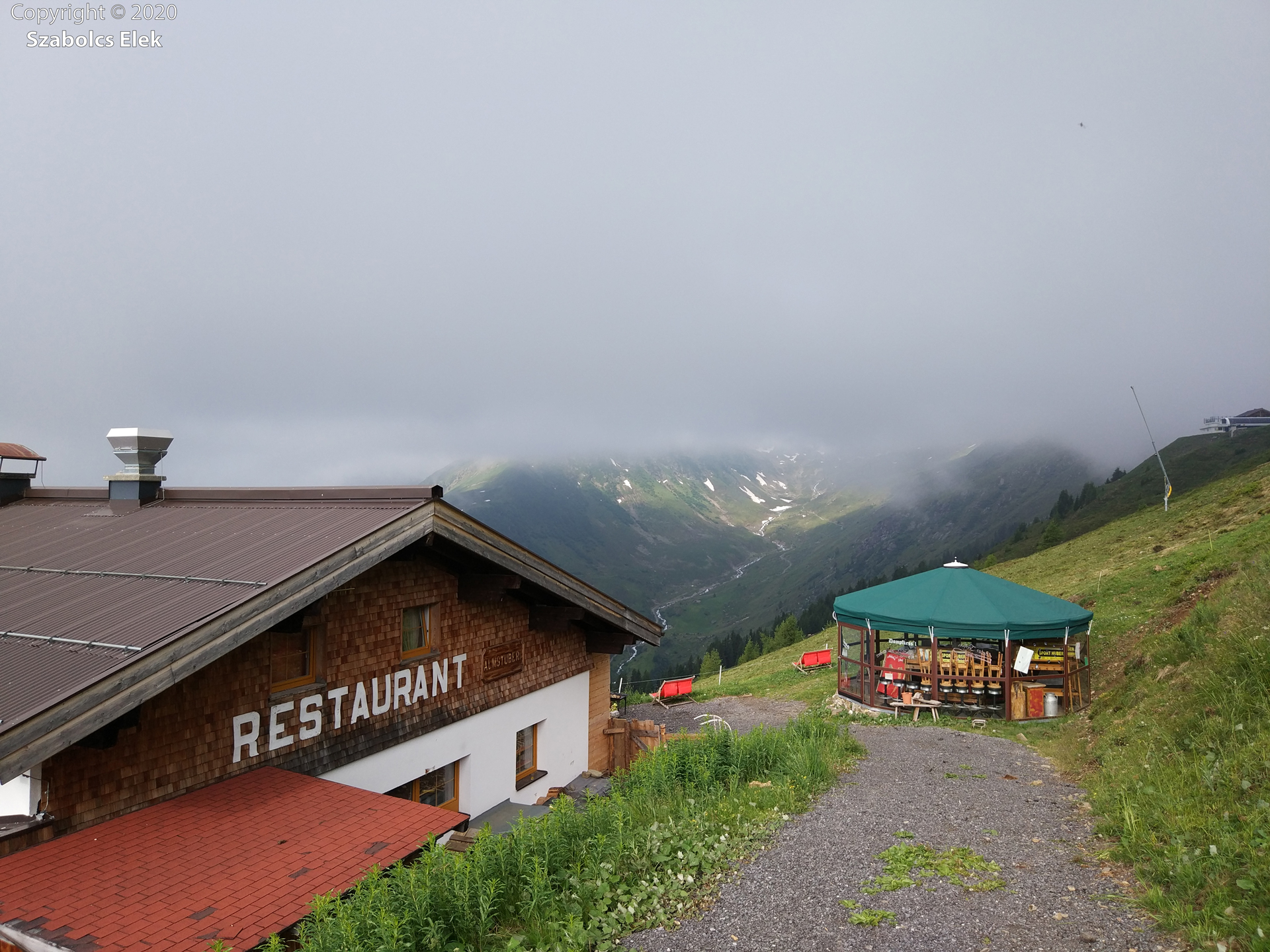 Hegyi sajtüzemek