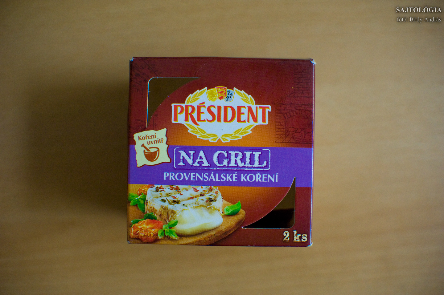 Président na Grill: nem éri meg, akármelyik Camembert-tel elérhető ennek a végeredménye is. Amúgy egy korrekt, finom sajt sületlenül is.