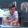 LIVE! - 15:00 - OPEN:  18:30 - GRENKE Chess Classic & Open - 2024. március 26-tól április 1-ig - A versenyben Magnus Carlsen vezet  4/6