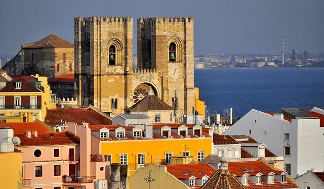 katedralis_lisszabon.jpg