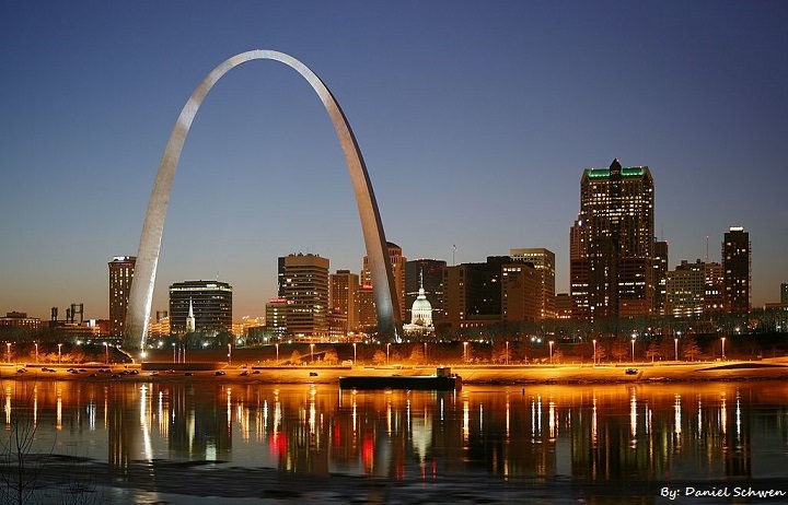 st_louis_night_expblend_1.jpg